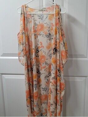 American Rag Cie Kimono Size: Small Women's Floral Sheer